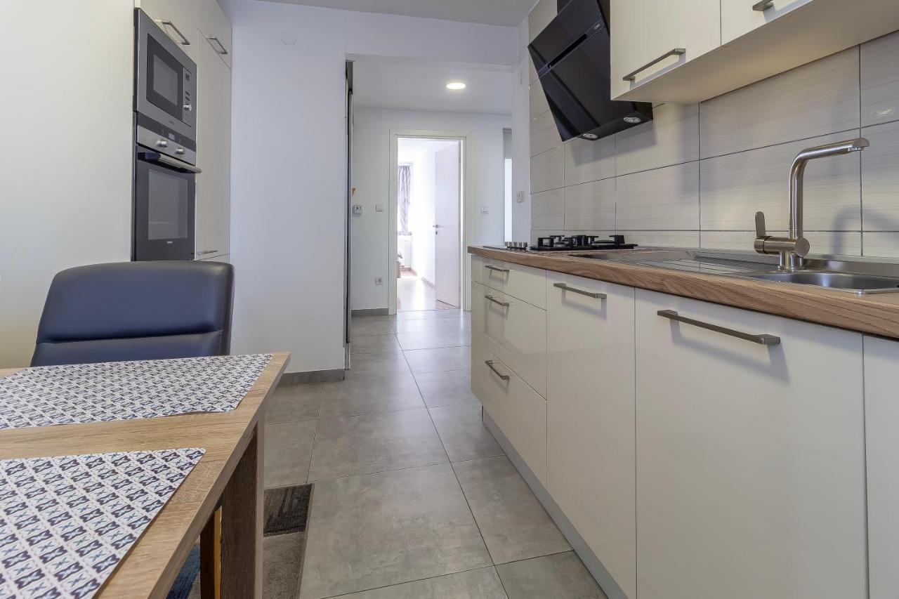 Apartment Newroad Zagreb Bagian luar foto