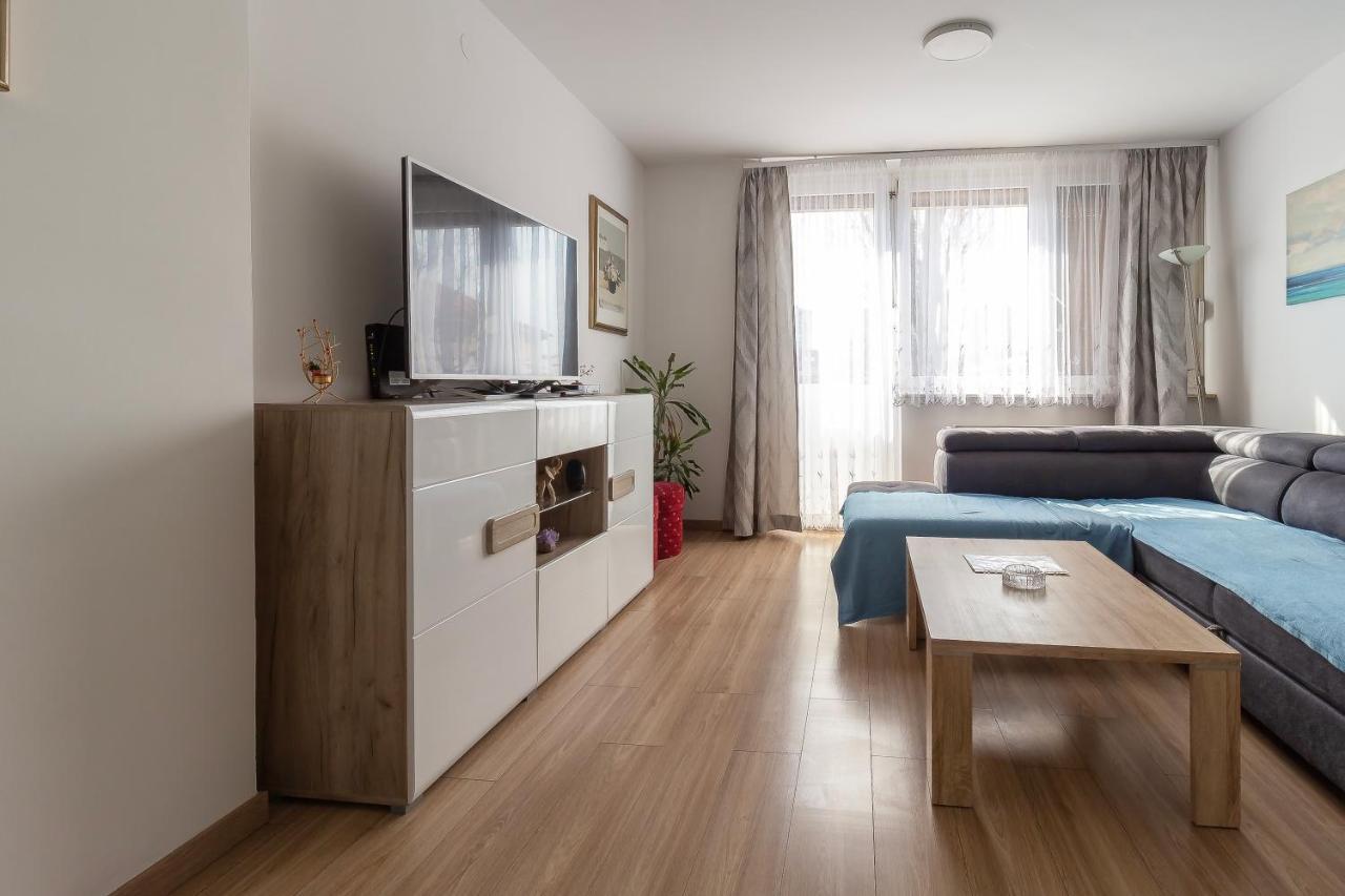 Apartment Newroad Zagreb Bagian luar foto
